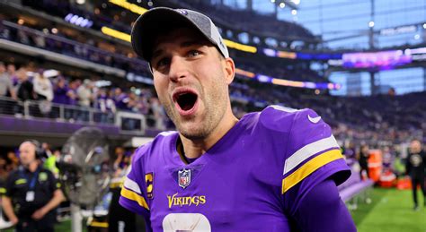 Kirk Cousins leading Vikings his way, from Jersey Day at practice facility to team dinners at Chili’s